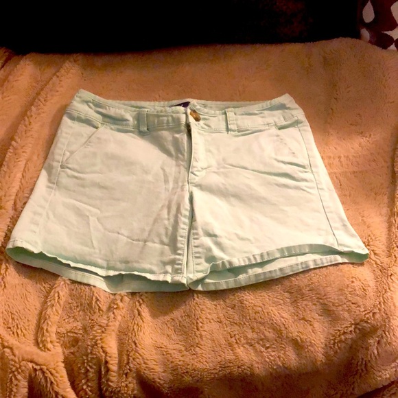 🔹4 for $30 American Eagle Size 4 Mint Green MIDI Stretch Shorts - Picture 1 of 7